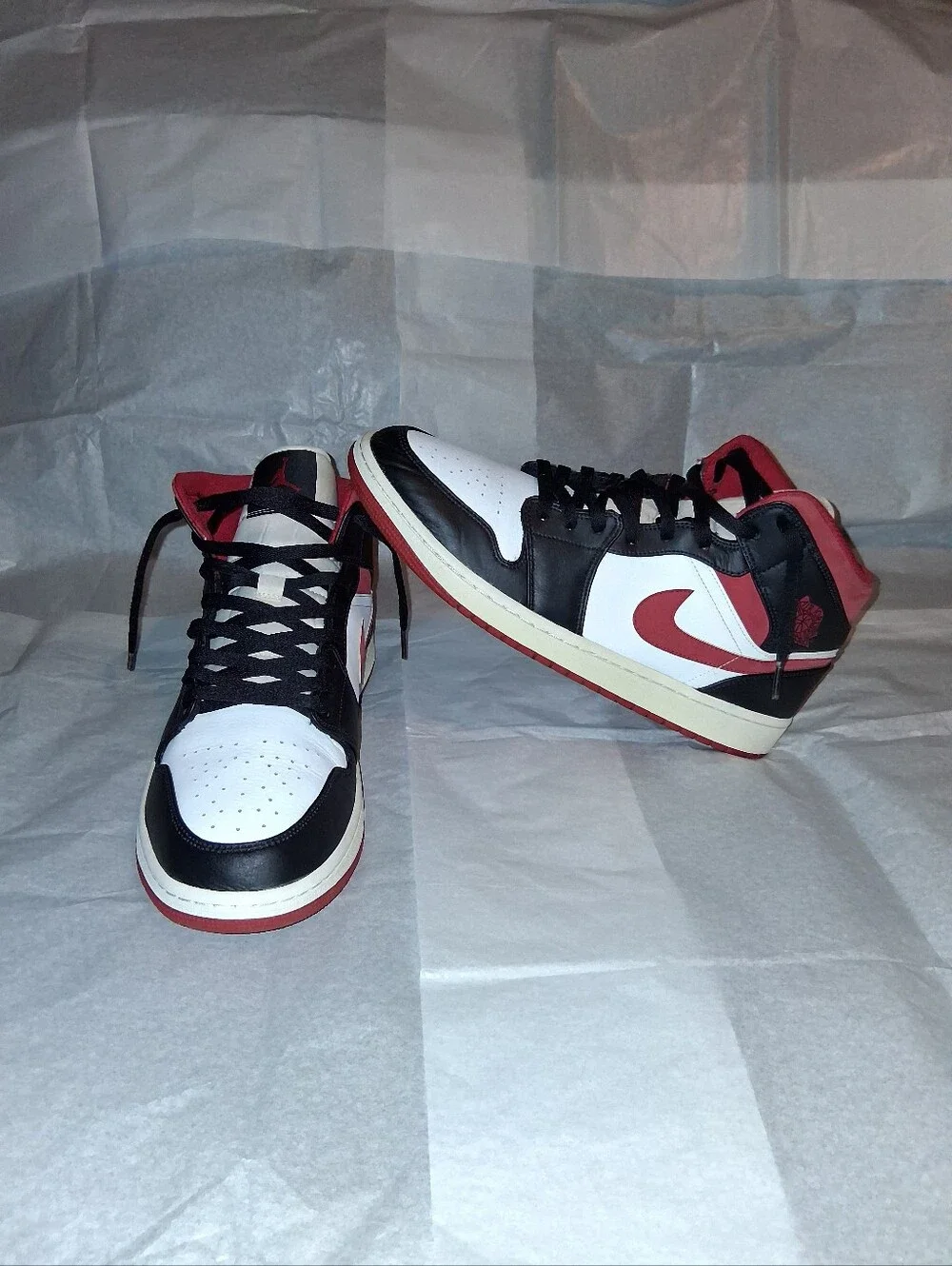 Jordan 1 Retro Sneakers, Size Men 13